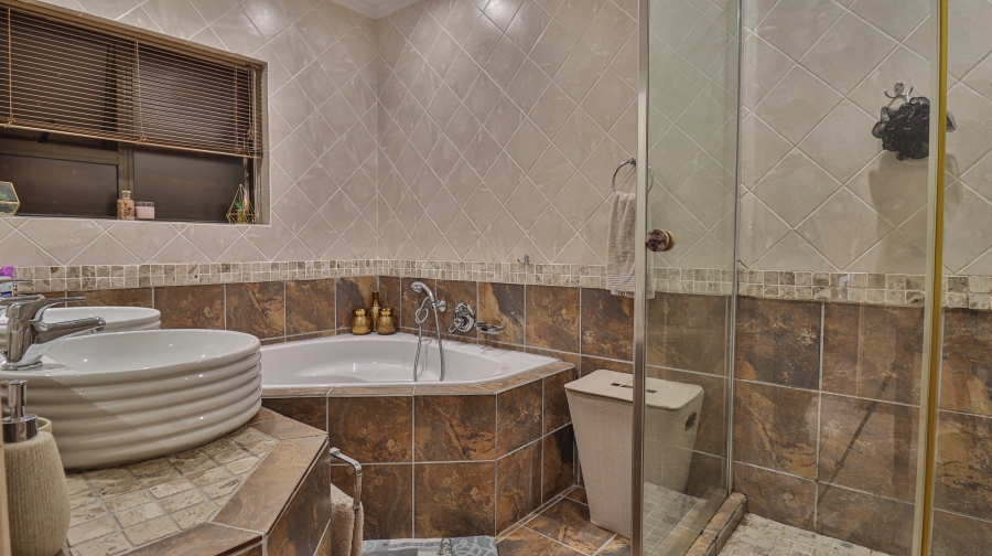 3 Bedroom Property for Sale in Island View Western Cape